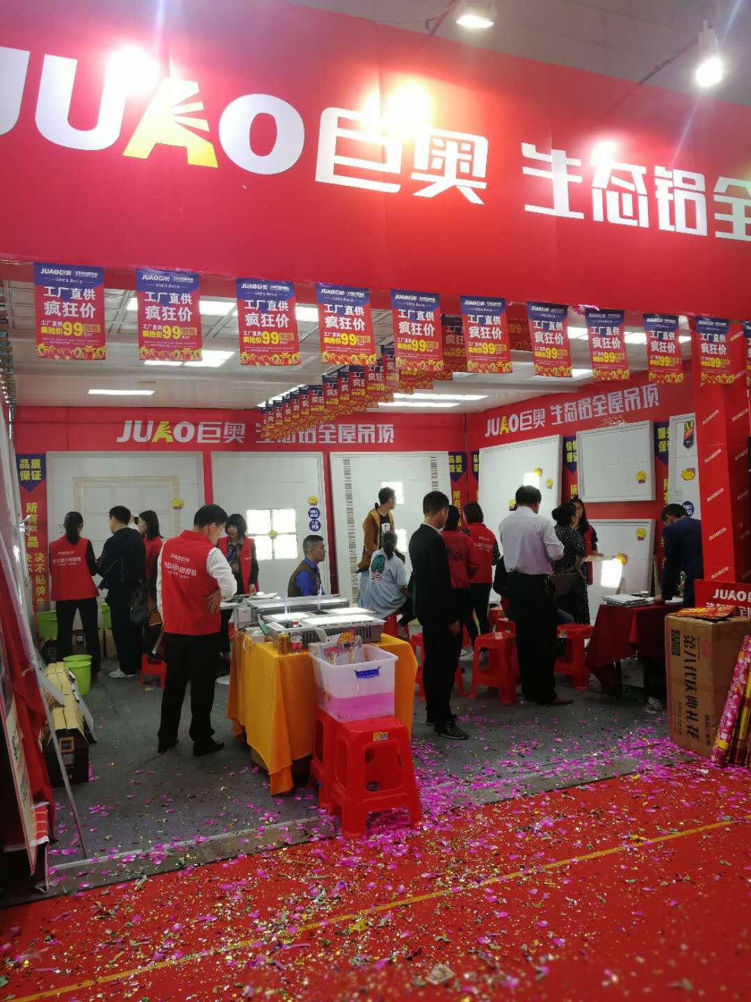 戰(zhàn)無不勝！ 巨奧生態(tài)鋁頂墻火火火火爆武漢！
